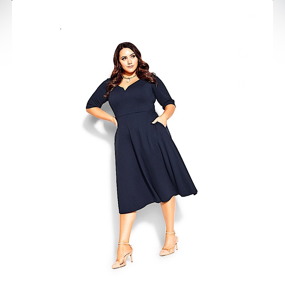 NWT City Chic - Cute Girl Elbow Sleeve Dress - Navy Size M/18